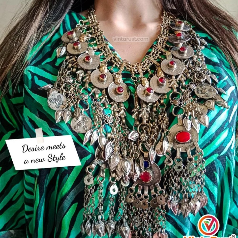 Vintage Afghan Necklace Embellished with Fish Motifs, Oversized Chokers - Picture 2 of 10